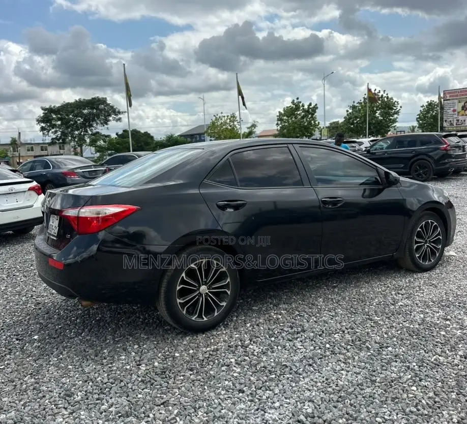 Toyota Corolla LE 4dr Sedan (1.8L 4cyl CVT) 2015 Black
