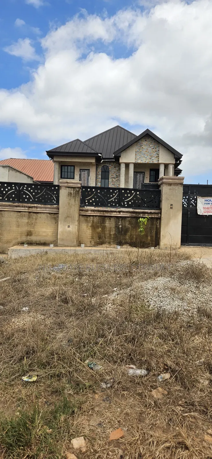 5bdrm House in Kokoben Near, Kumasi Metropolitan for sale