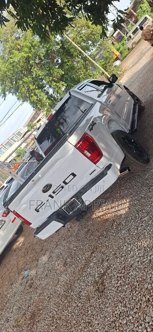 Ford F-150 XLT 2023 White