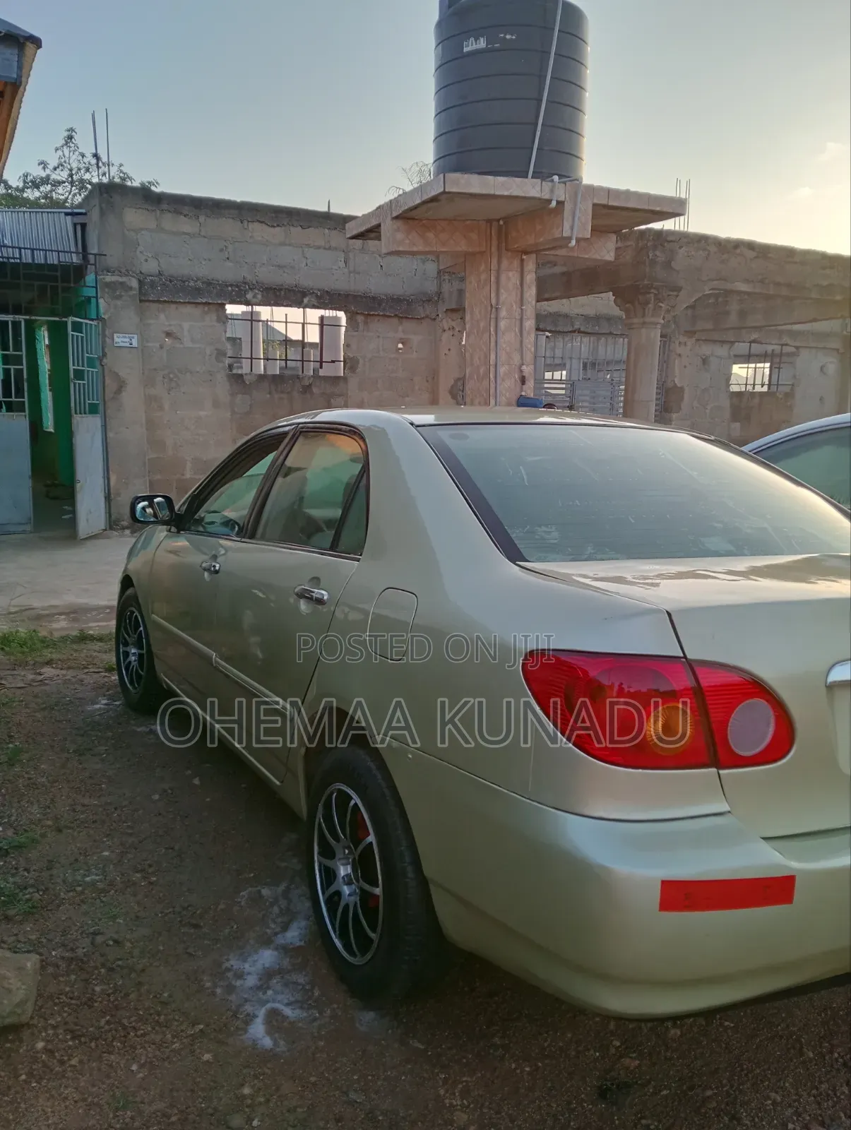 Toyota Corolla LE 4dr Sedan (1.8L 4cyl 4A) 2010