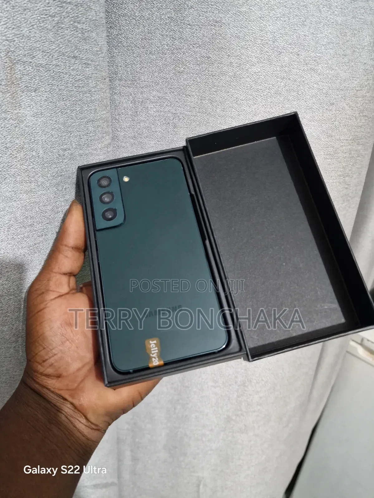 New Samsung Galaxy S22 5G 128 GB Gray