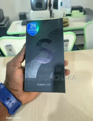 New Samsung Galaxy S22 5G 128 GB Gray