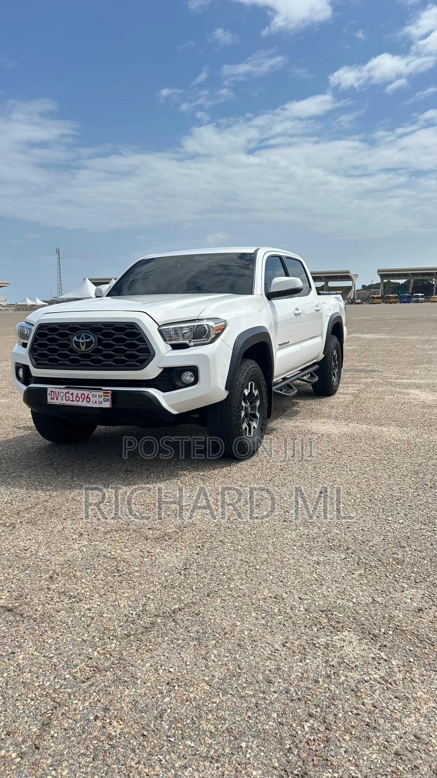 Toyota Tacoma SR5 2022 White
