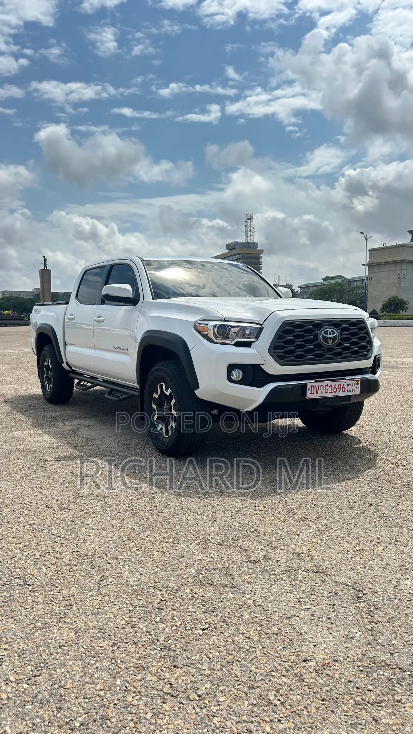 Toyota Tacoma SR5 2022 White