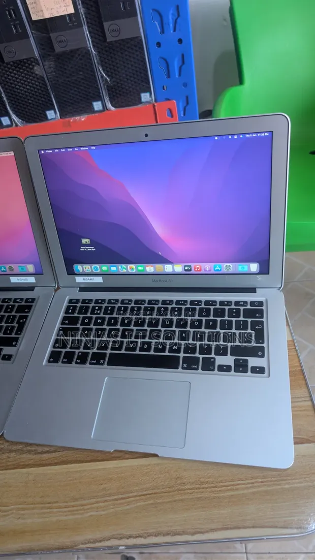 Laptop Apple MacBook Pro 2017 8GB Intel Core i5 SSD 256GB - Ninjas