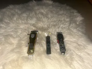 Hair Clippers With Accessories