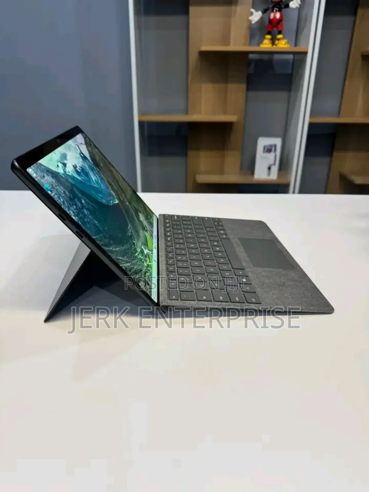 New Microsoft Surface Pro 1 TB Black
