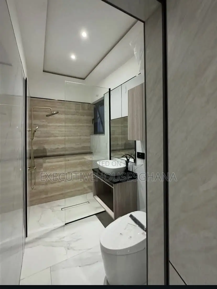 4bdrm House in Executivehousesghana, East Legon for sale