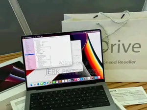 Laptop Apple MacBook Pro 32GB Apple M2 SSD 1T
