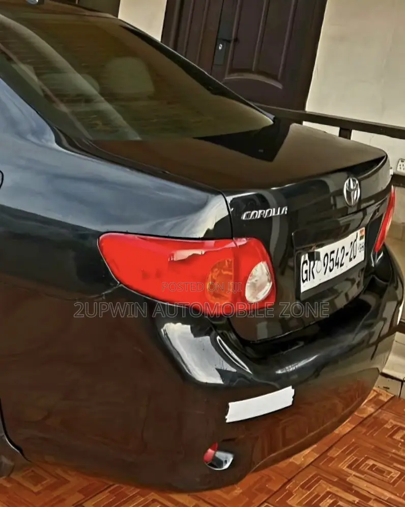 Toyota Corolla 2012 Black