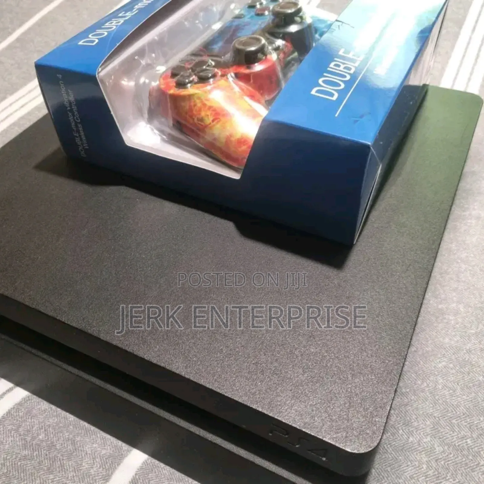 Play Station 4 Slim