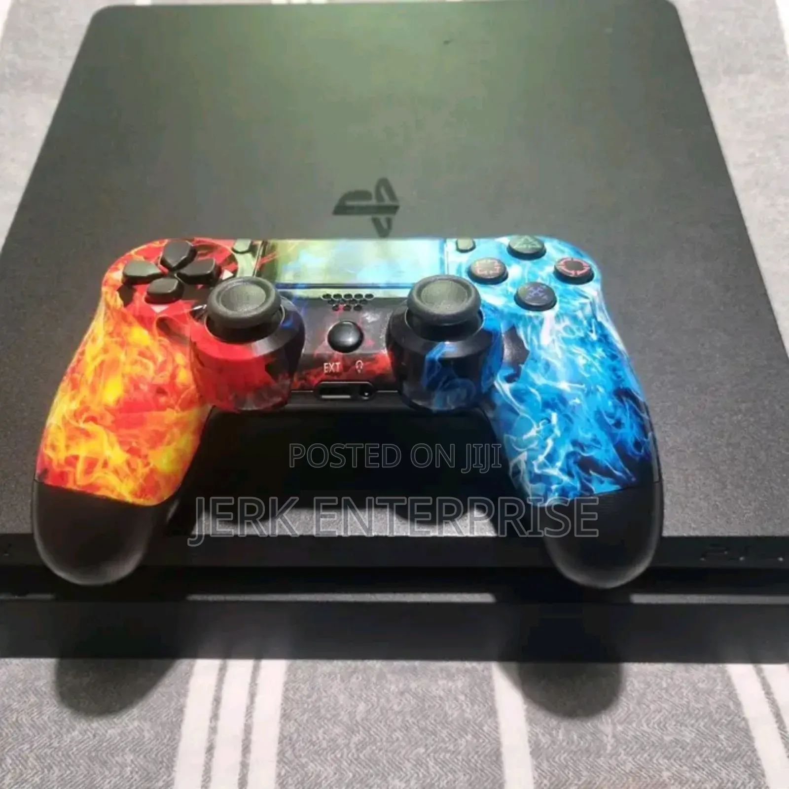 Play Station 4 Slim