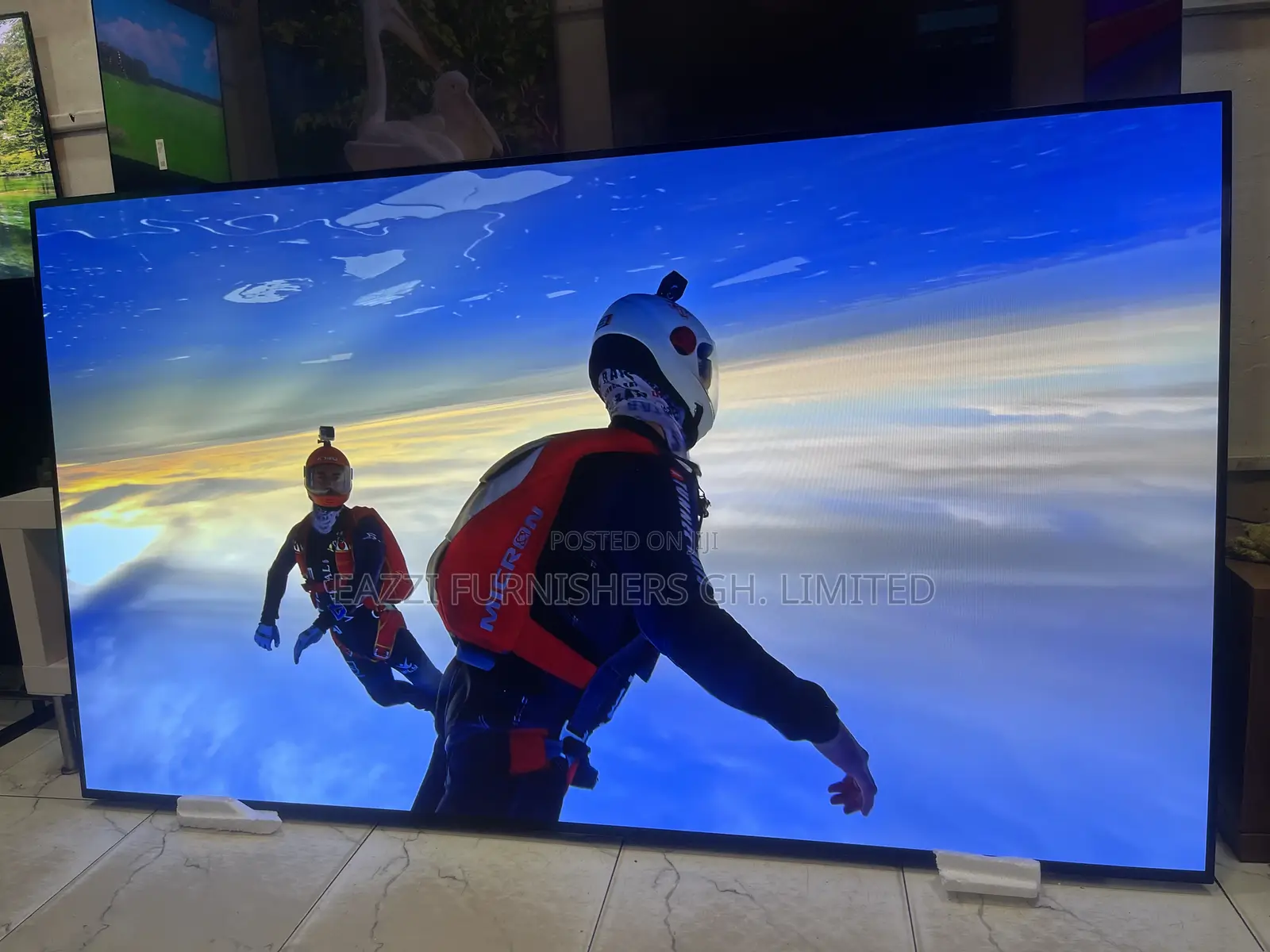 B4 Lg 77” Inches Oled Brightness and Picture Booster HDR 120 Hz Tv