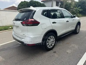 Nissan Rogue 2017 White