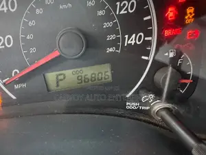 Toyota Corolla LE 4dr Sedan (1.8L 4cyl 4A) 2013 Silver