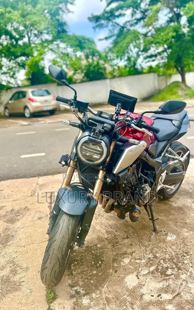 Honda CB 2023 Red