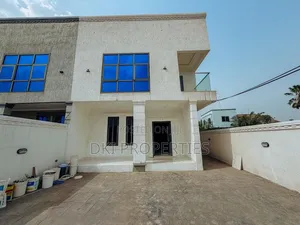 4bdrm House in Dki Properties, Oyarifa Mall Area for rent