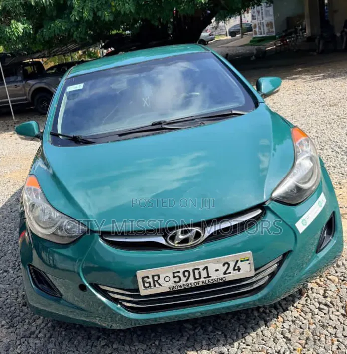Hyundai Elantra GLS Sedan FWD (1.8L 4cyl 6A) 2013 Green
