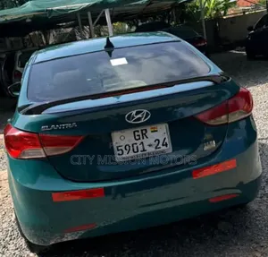 Hyundai Elantra GLS Sedan FWD (1.8L 4cyl 6A) 2013 Green