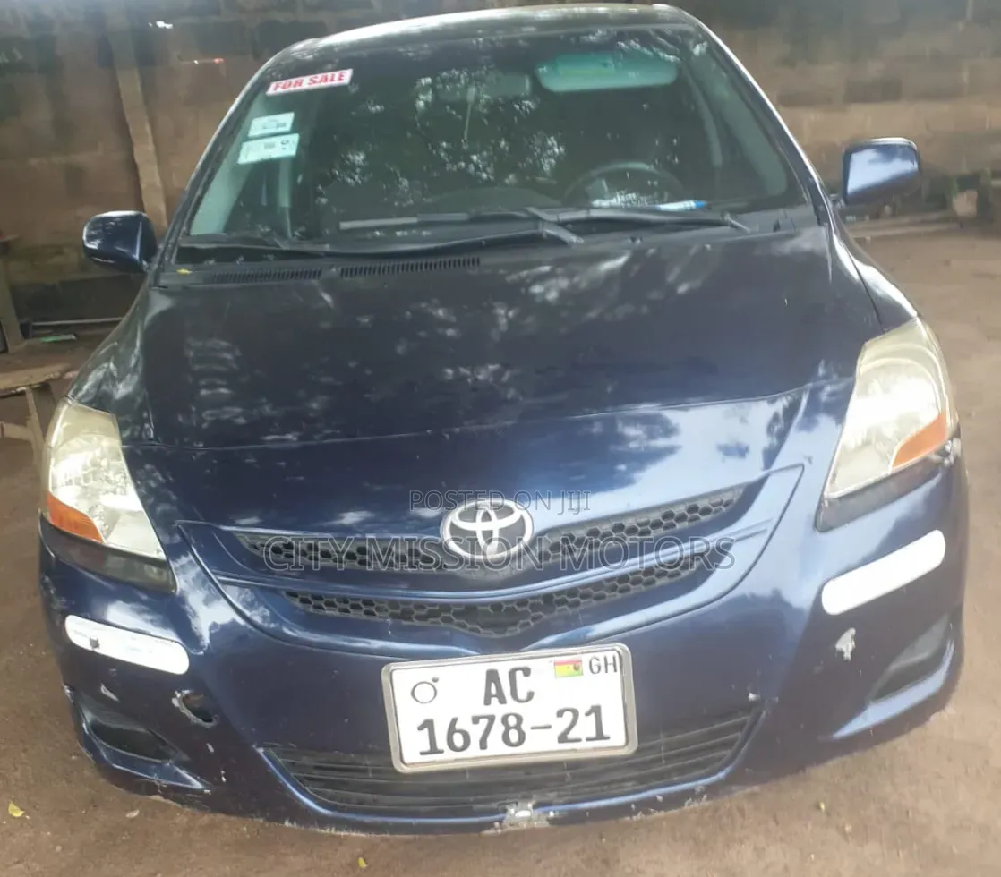 Toyota Yaris 2010 Blue