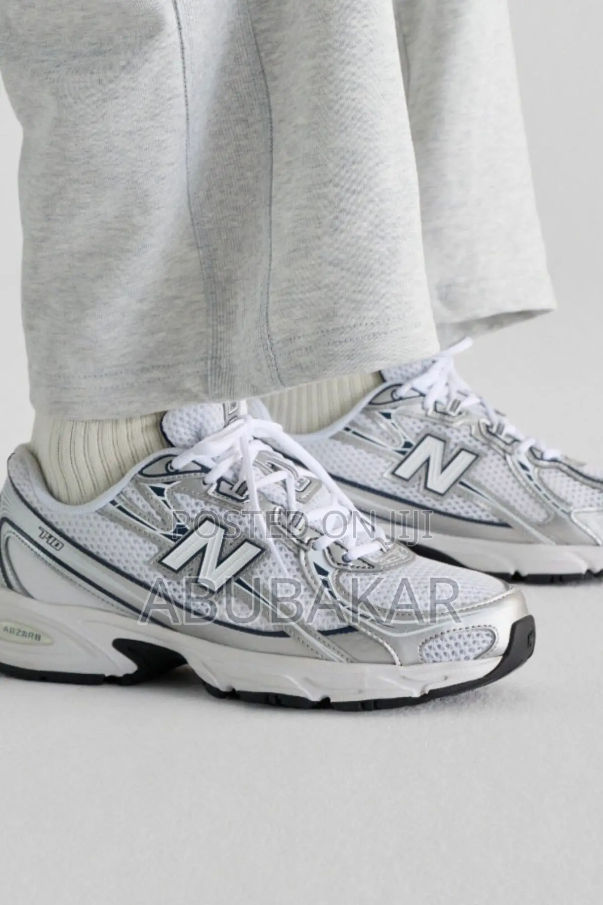 New Balance 740