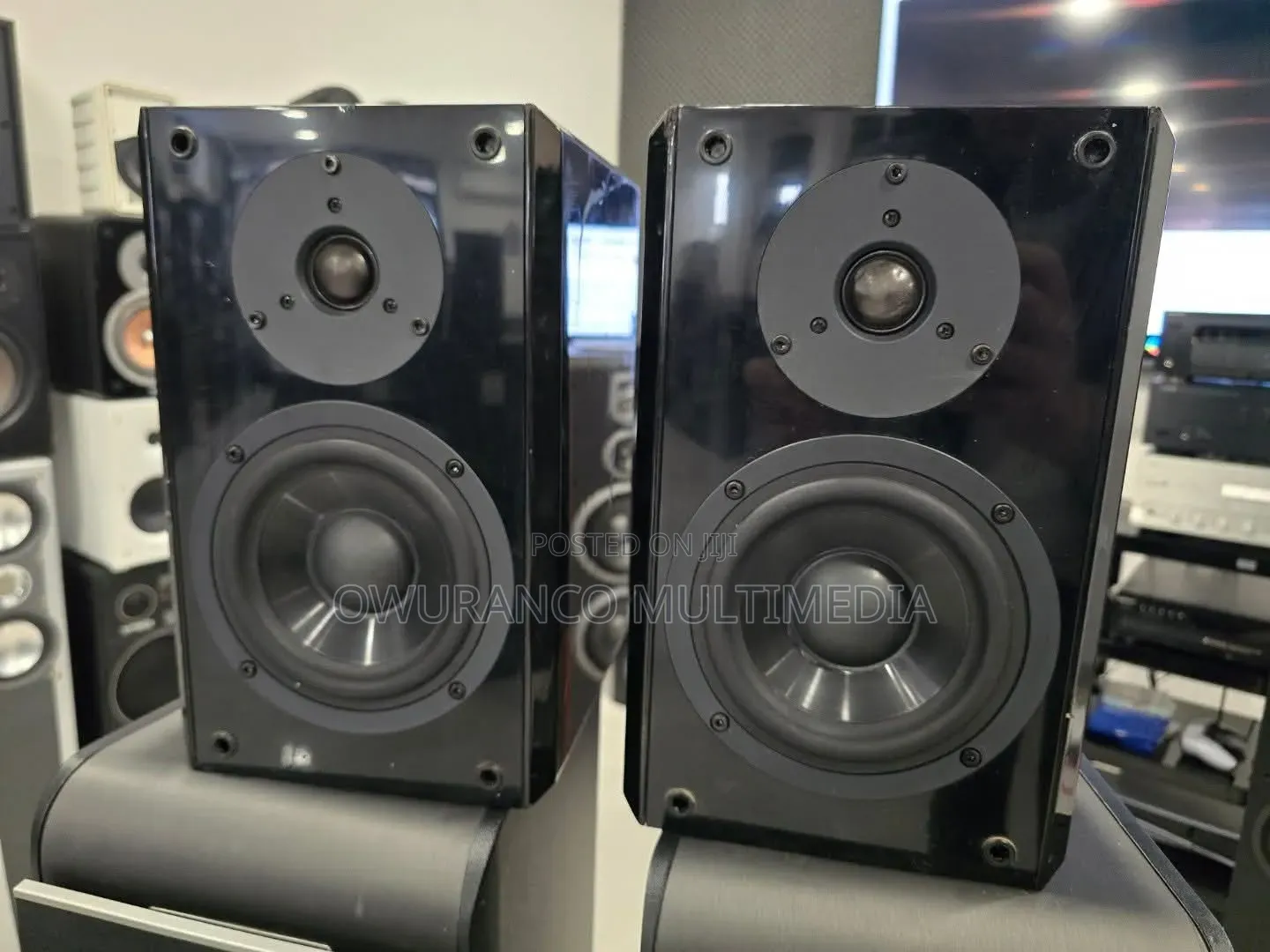 Yamaha Pianocraft Nx-E200
 Loudspeakers Bookshelf