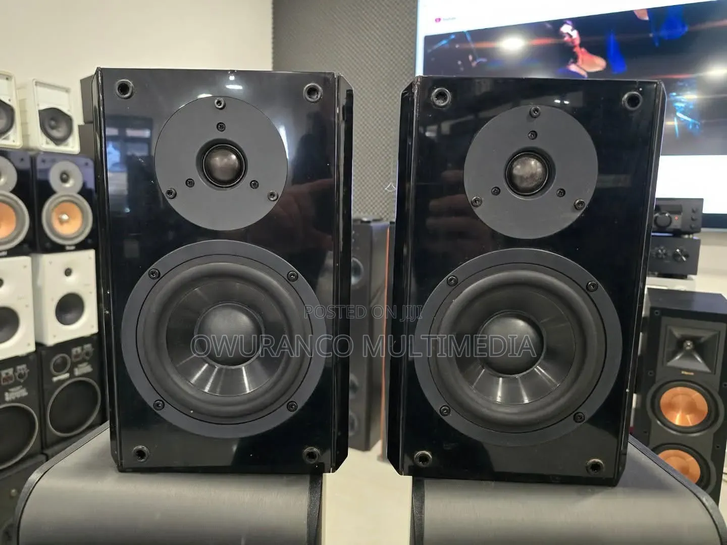 Yamaha Pianocraft Nx-E200
 Loudspeakers Bookshelf