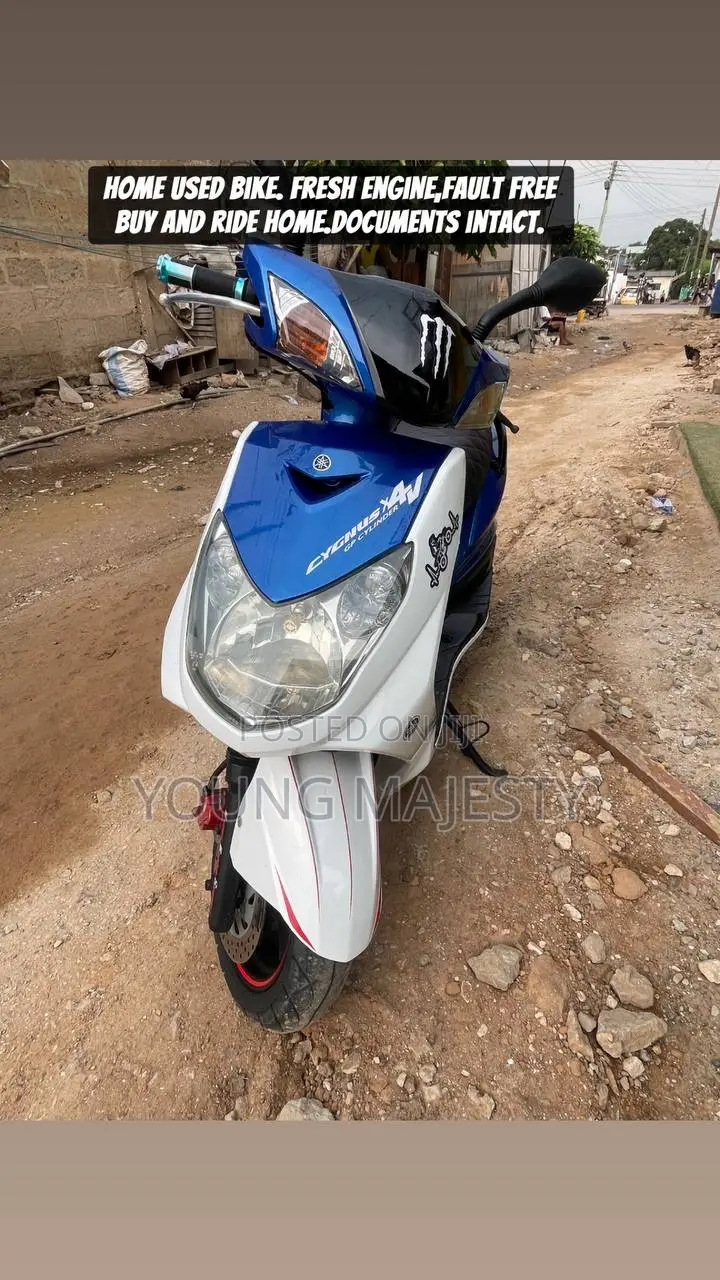 Yamaha 2020 White
