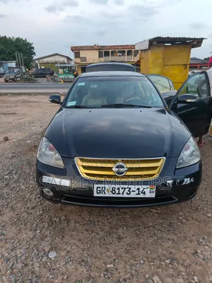 Nissan Altima 2004 Black