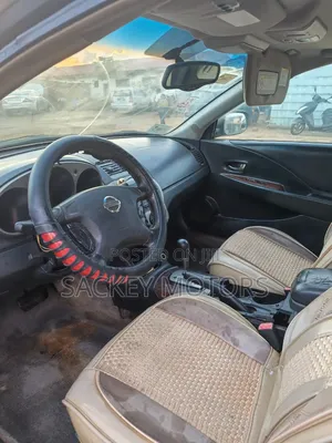 Nissan Altima 2004 Black