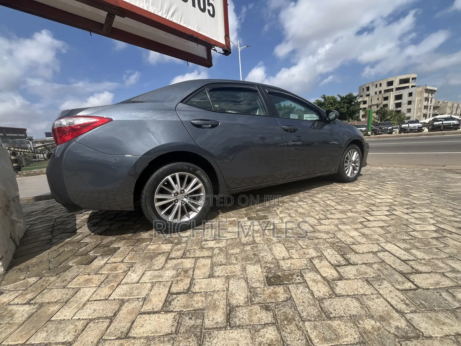 Toyota Corolla LE Eco Premium 4dr Sedan (1.8L 4cyl CVT) 2015 Teal