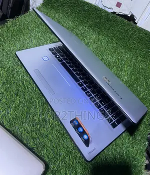 Laptop Lenovo IdeaPad 310 8GB Intel Core i3 HDD 500GB