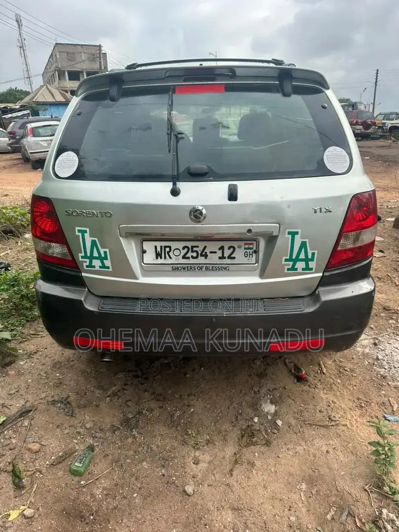 Kia Sorento 2012 Silver