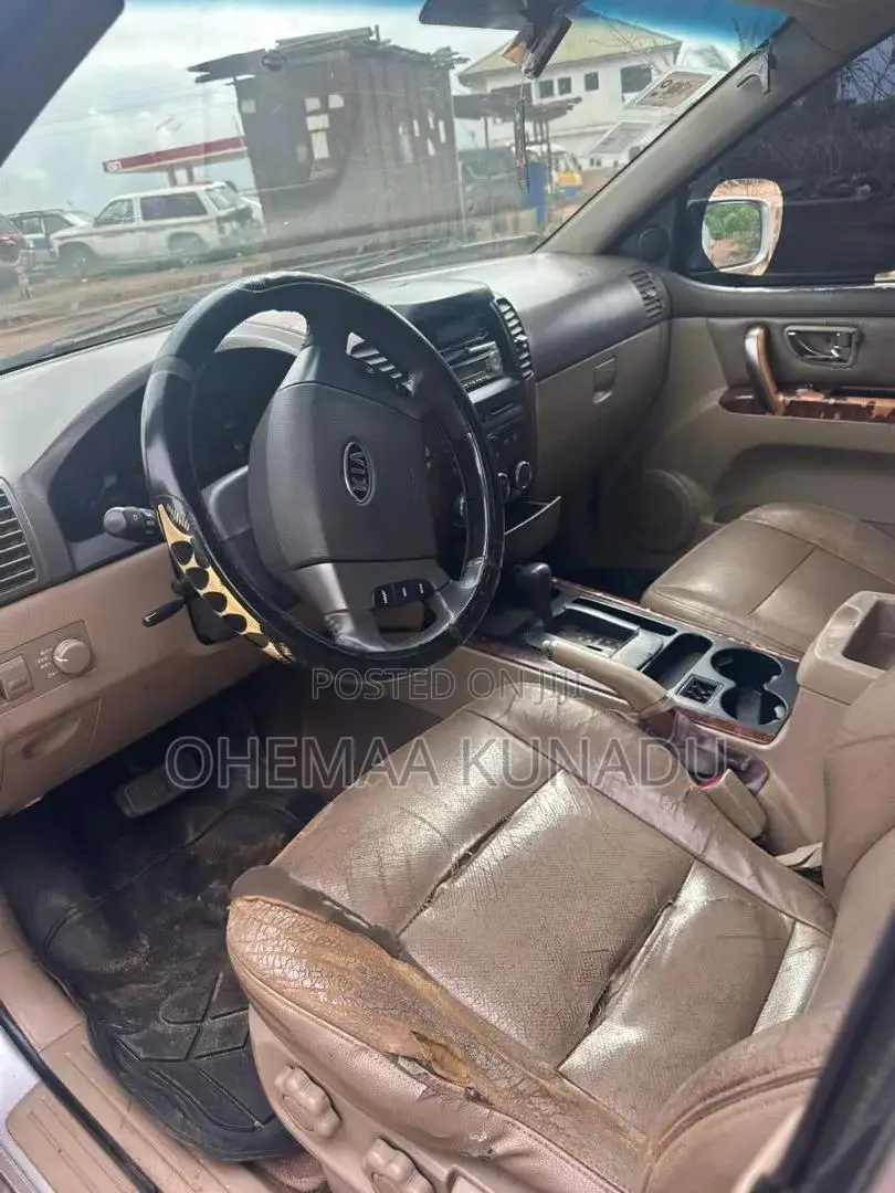 Kia Sorento 2012 Silver