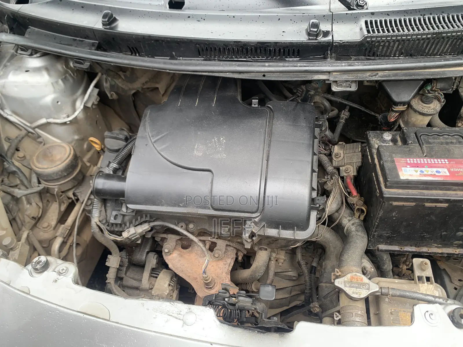 Toyota Vitz 1.3 AWD 3dr 2010 Silver