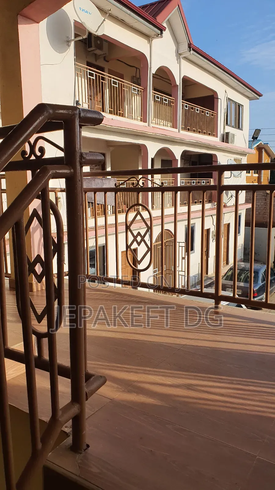 20bdrm House in Sowutwuom for sale