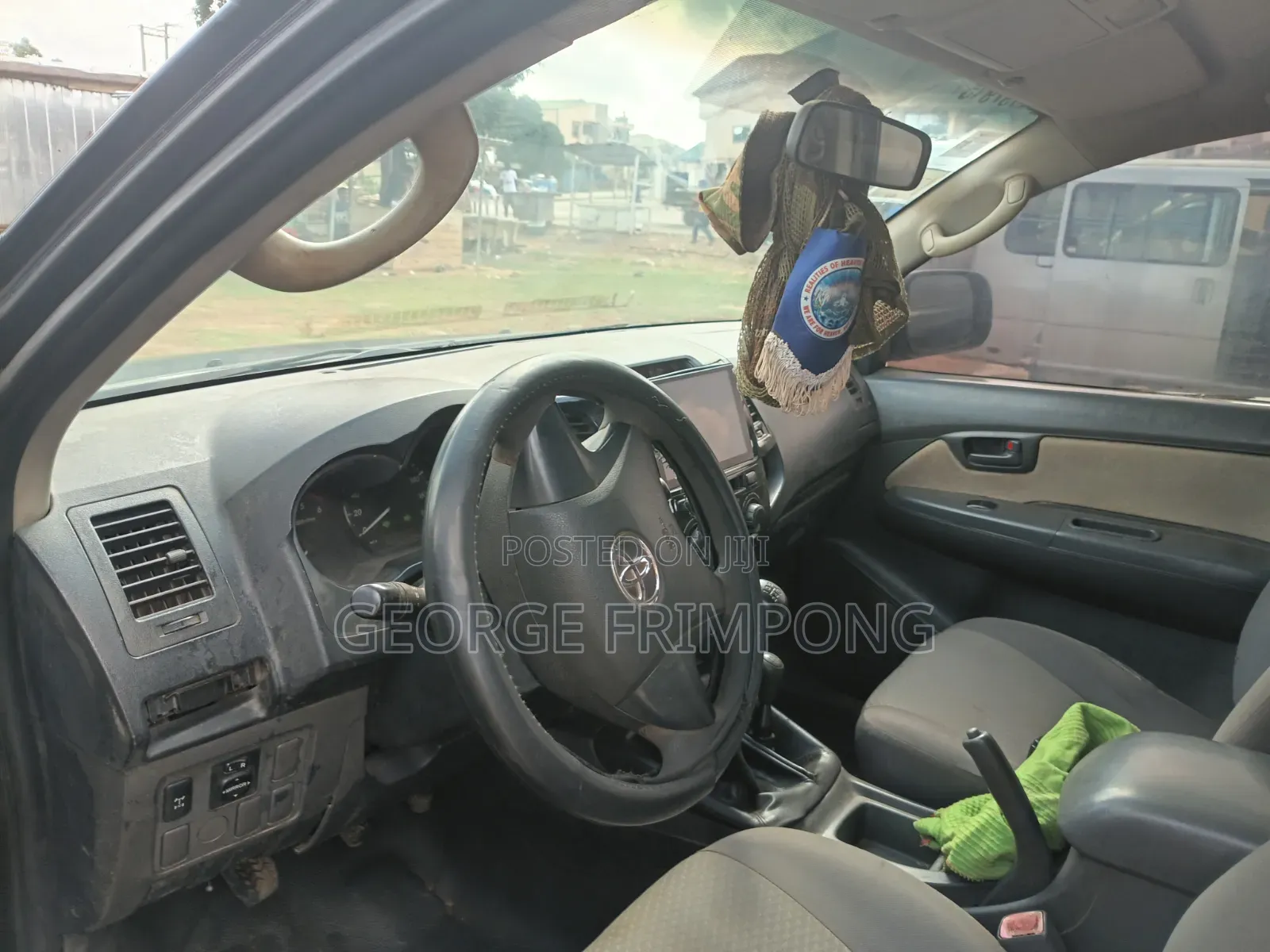 Toyota Hilux 2012 Black