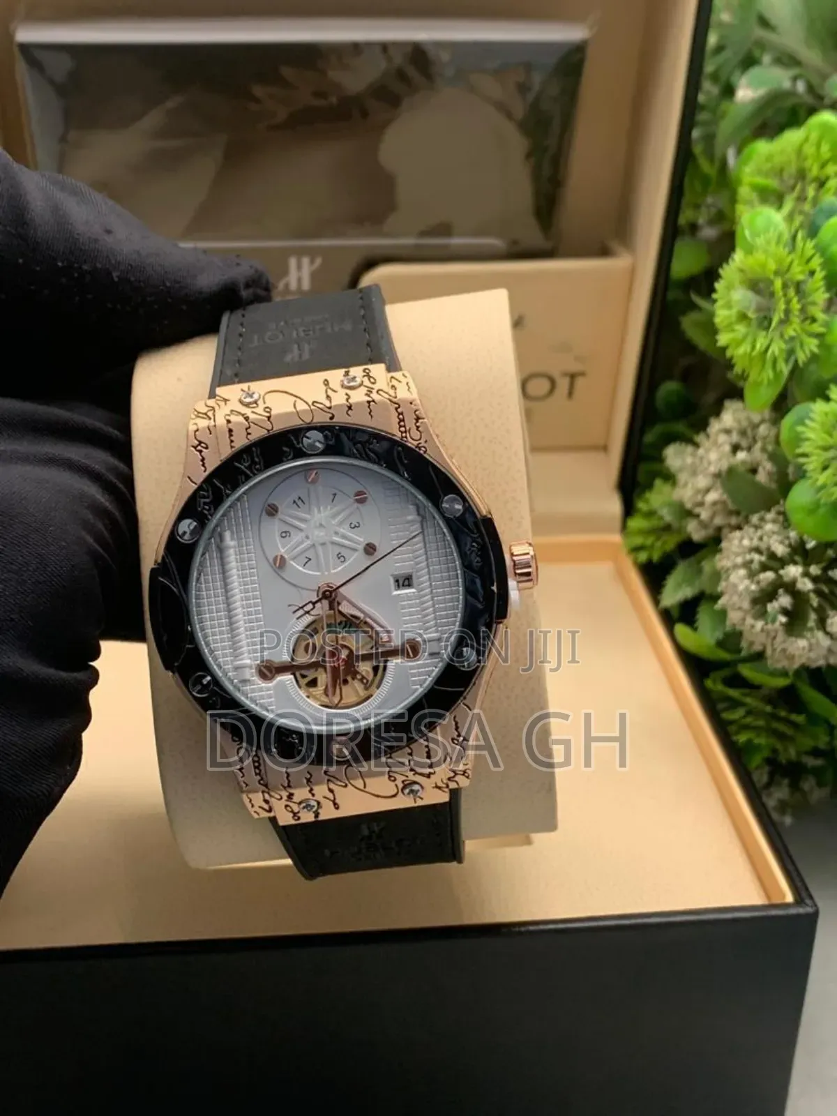 Hublot Leather Watch – Men’S Unisex Luxury Watch in Ghana