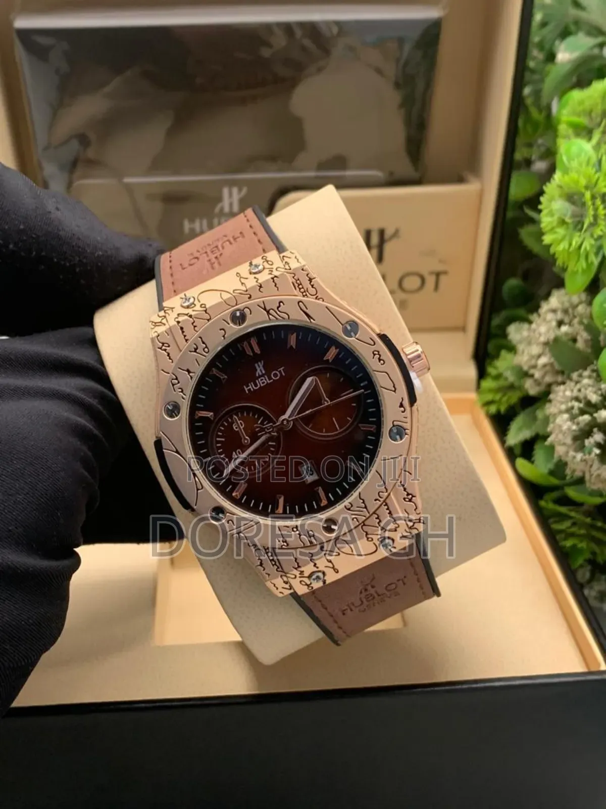 Hublot Leather Watch – Men’S Unisex Luxury Watch in Ghana