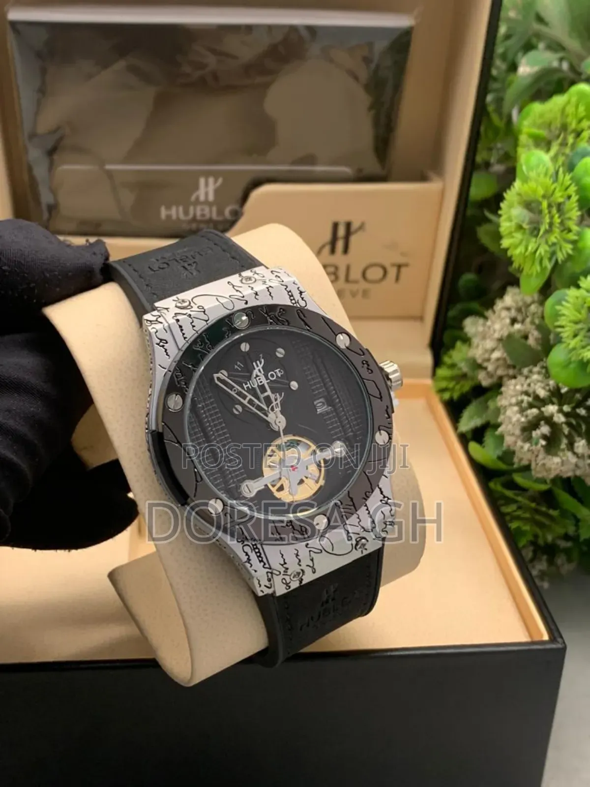 Hublot Leather Watch – Men’S Unisex Luxury Watch in Ghana