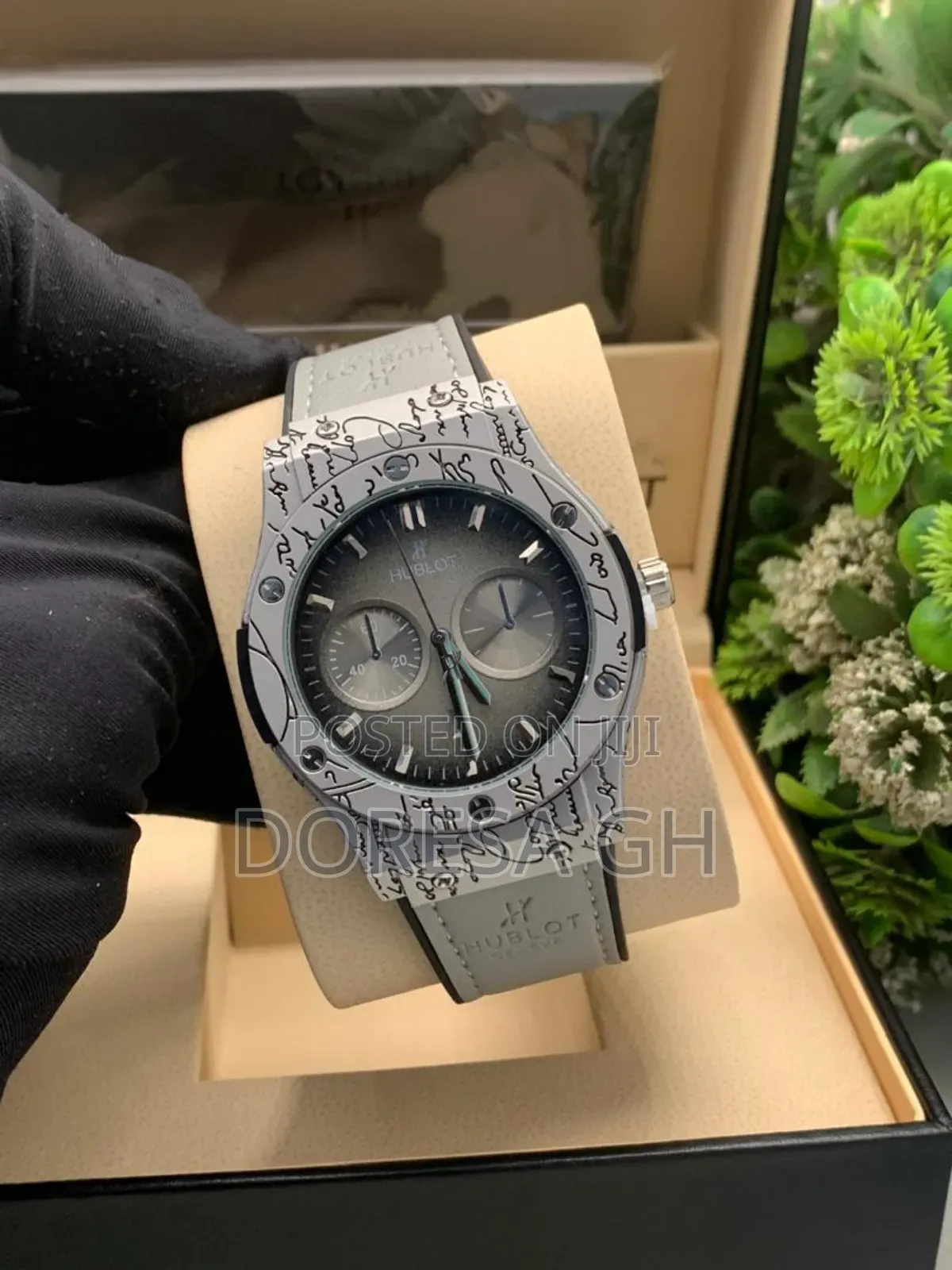 Hublot Leather Watch – Men’S Unisex Luxury Watch in Ghana