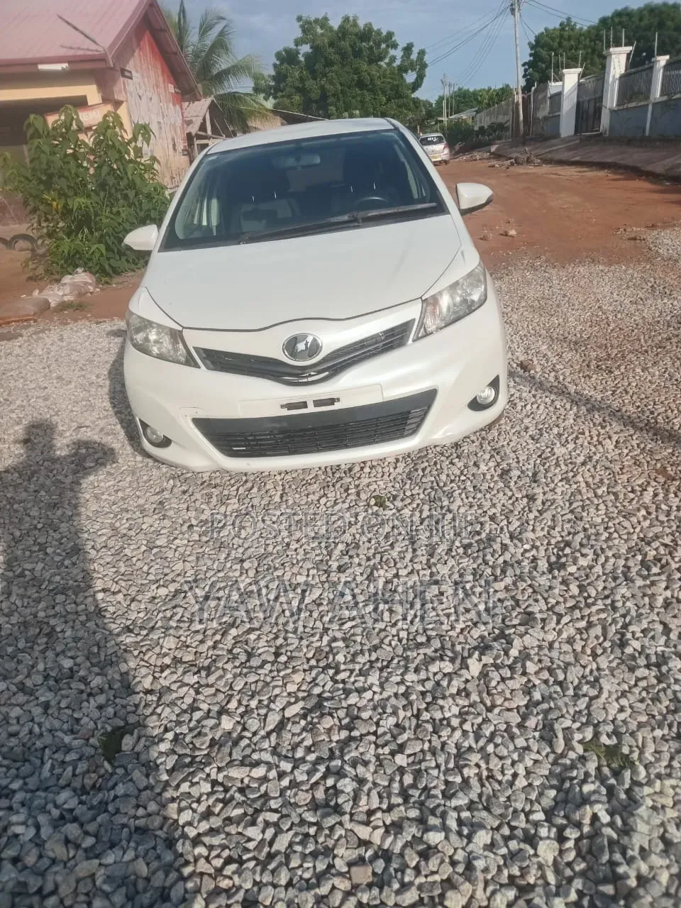 Toyota Vitz 2012 White