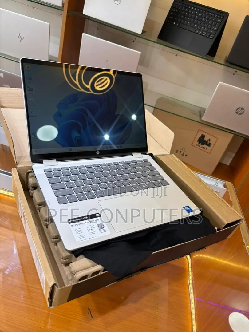 New Laptop HP OmniBook 5 Flip 14-fp0023dx 16GB Intel Core 7 SSD 512GB