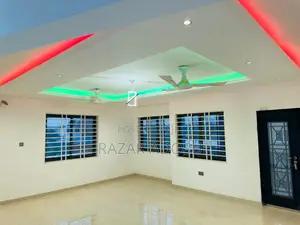 6bdrm House in School Junction for sale