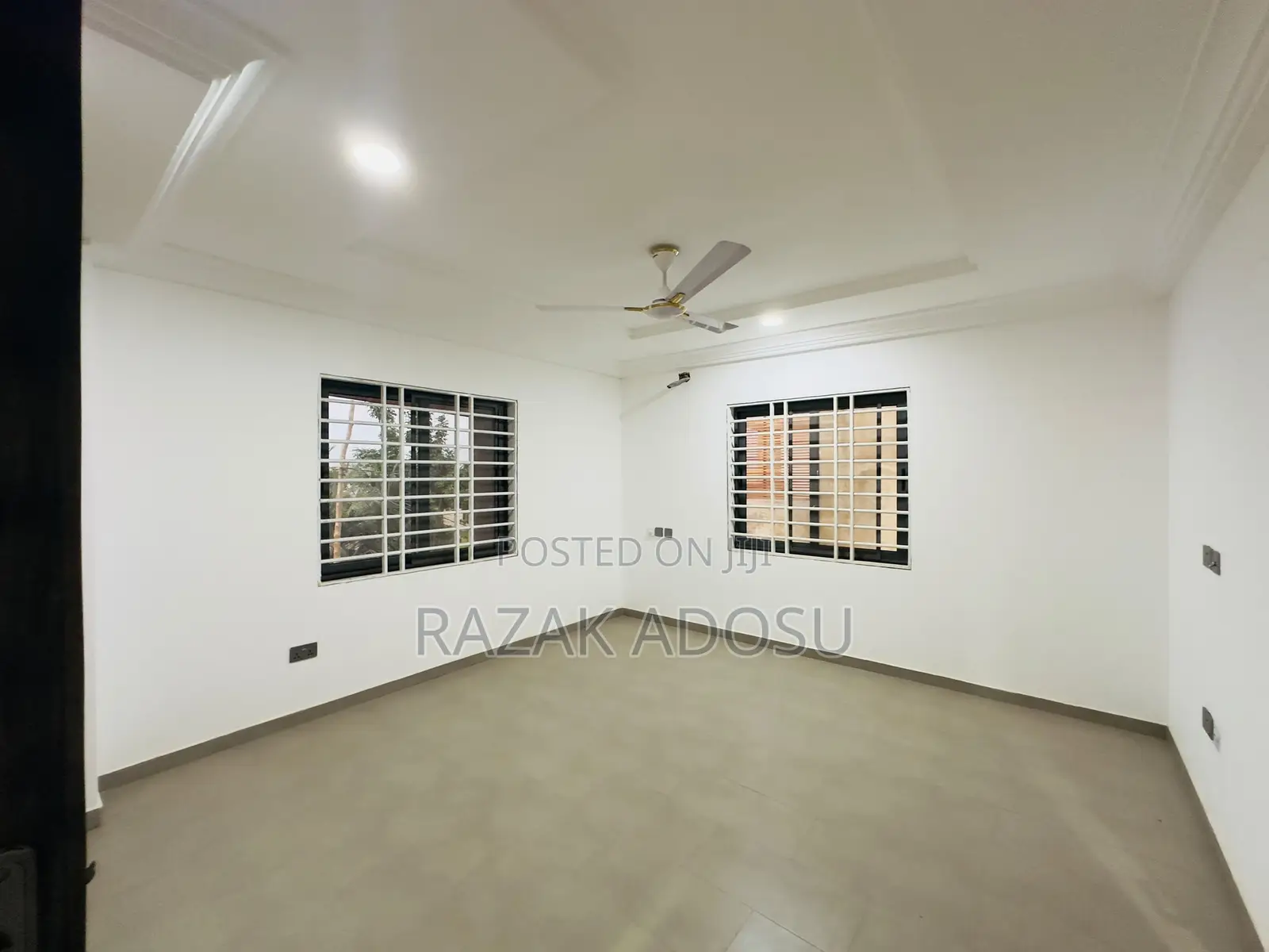 6bdrm House in School Junction for sale