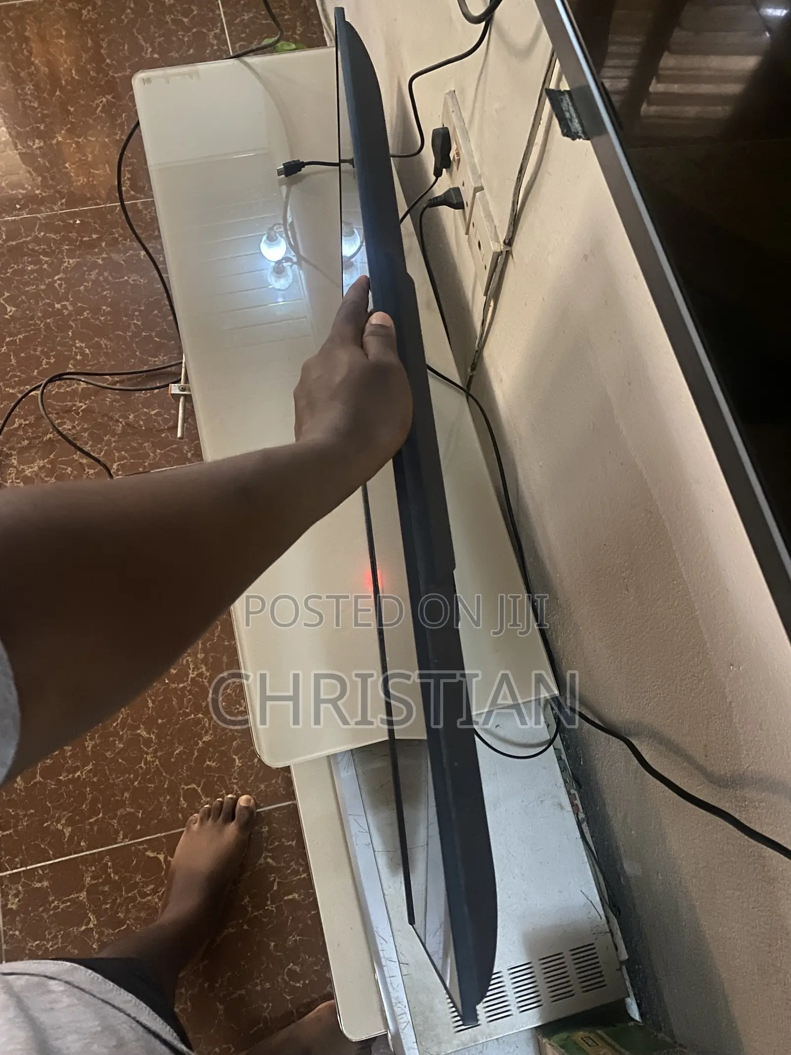 Sunnywalk 32 inches Tv