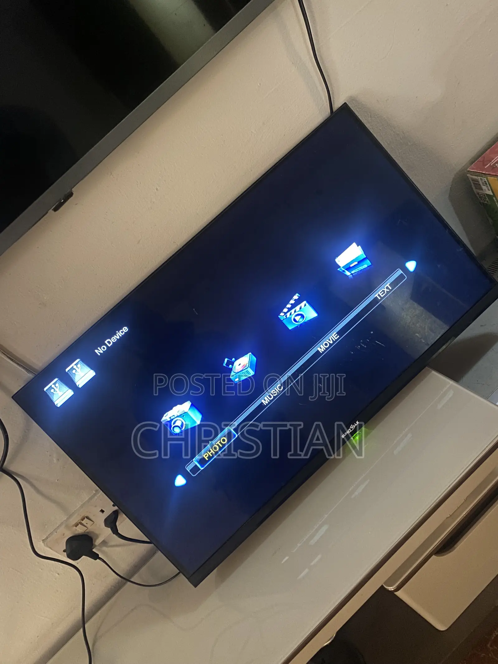Sunnywalk 32 inches Tv