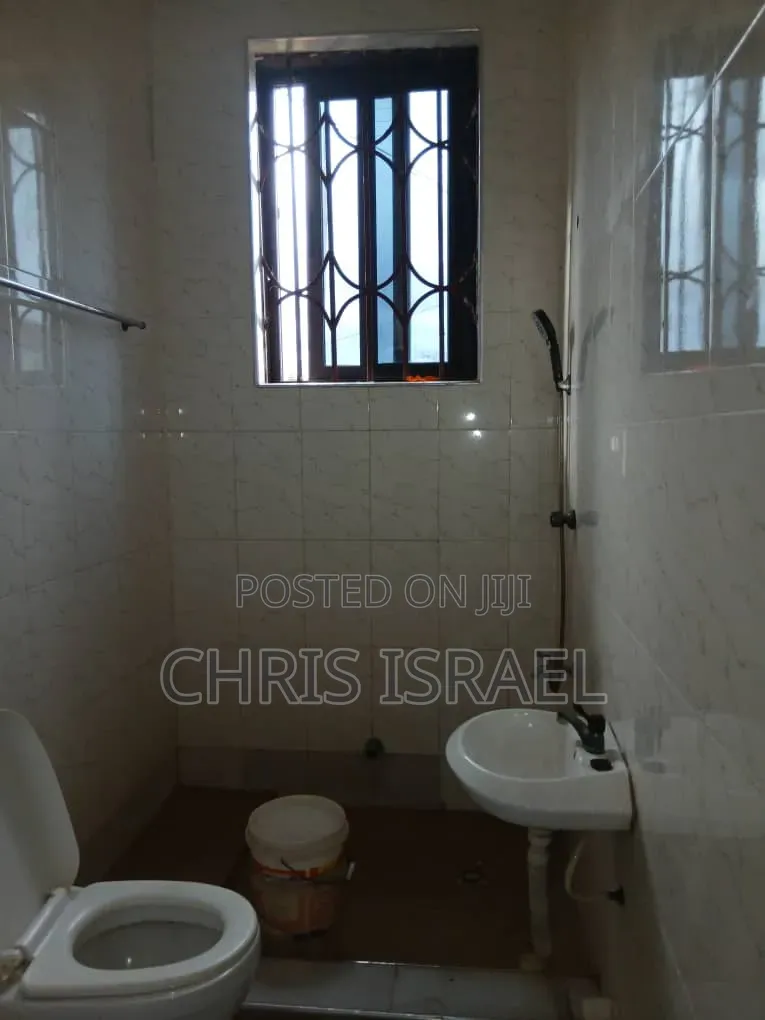 1bdrm Bedsitter in Oyibi Benarpat, Pentecost for rent