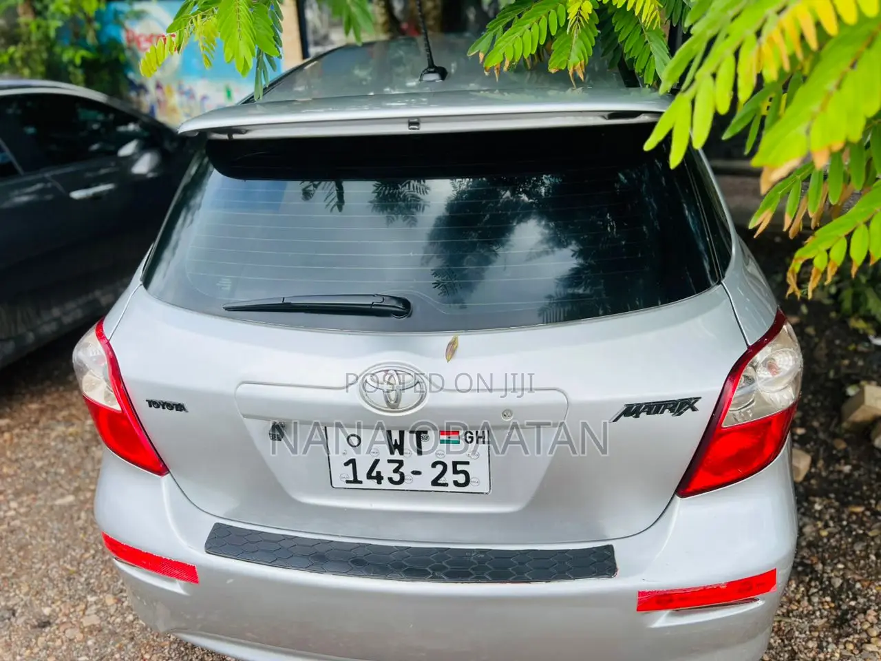 Toyota Matrix Hatchback FWD (1.8L 4cyl 5M) 2010 Silver
