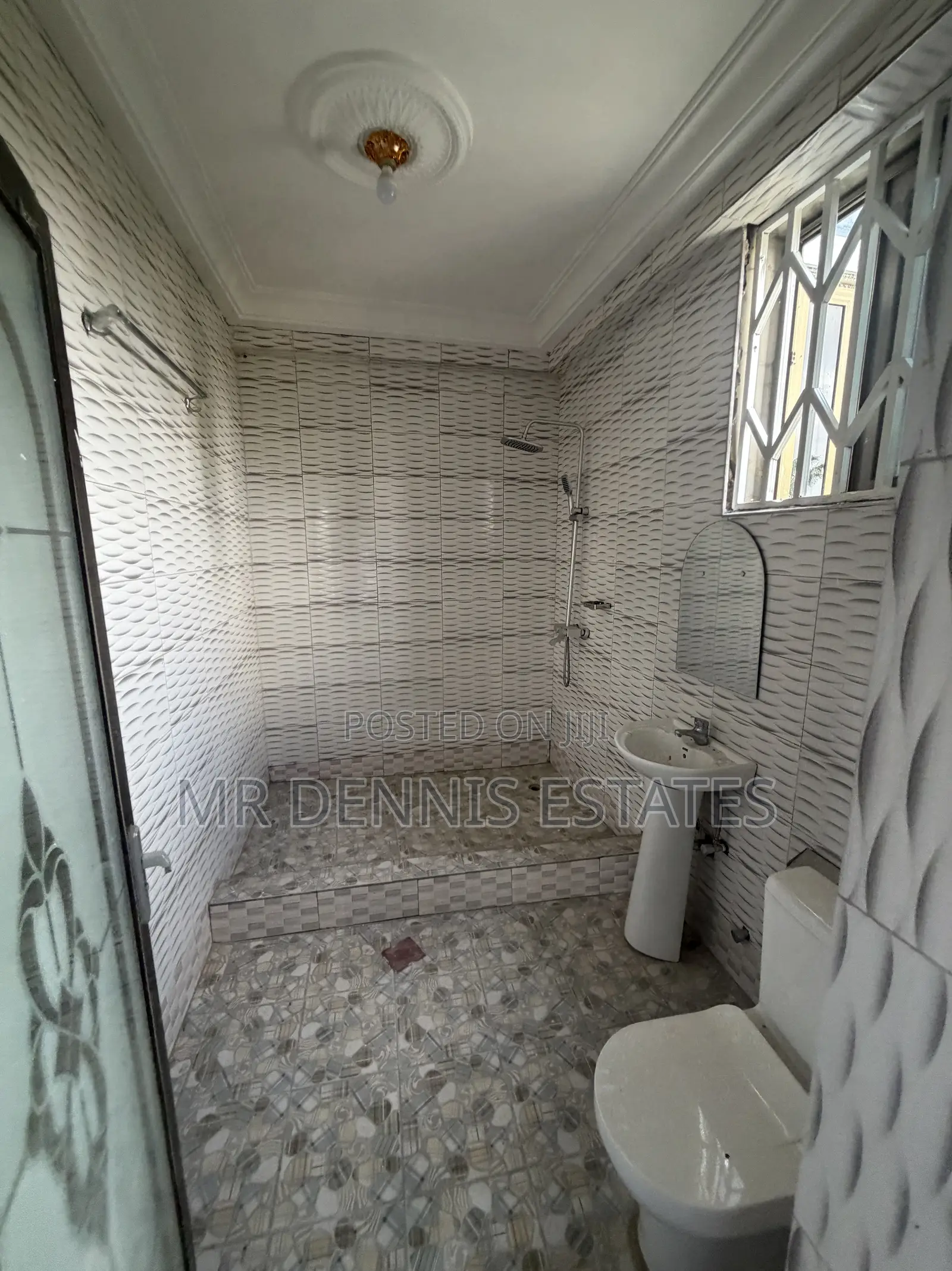 2bdrm Apartment in Westhills Mall for rent